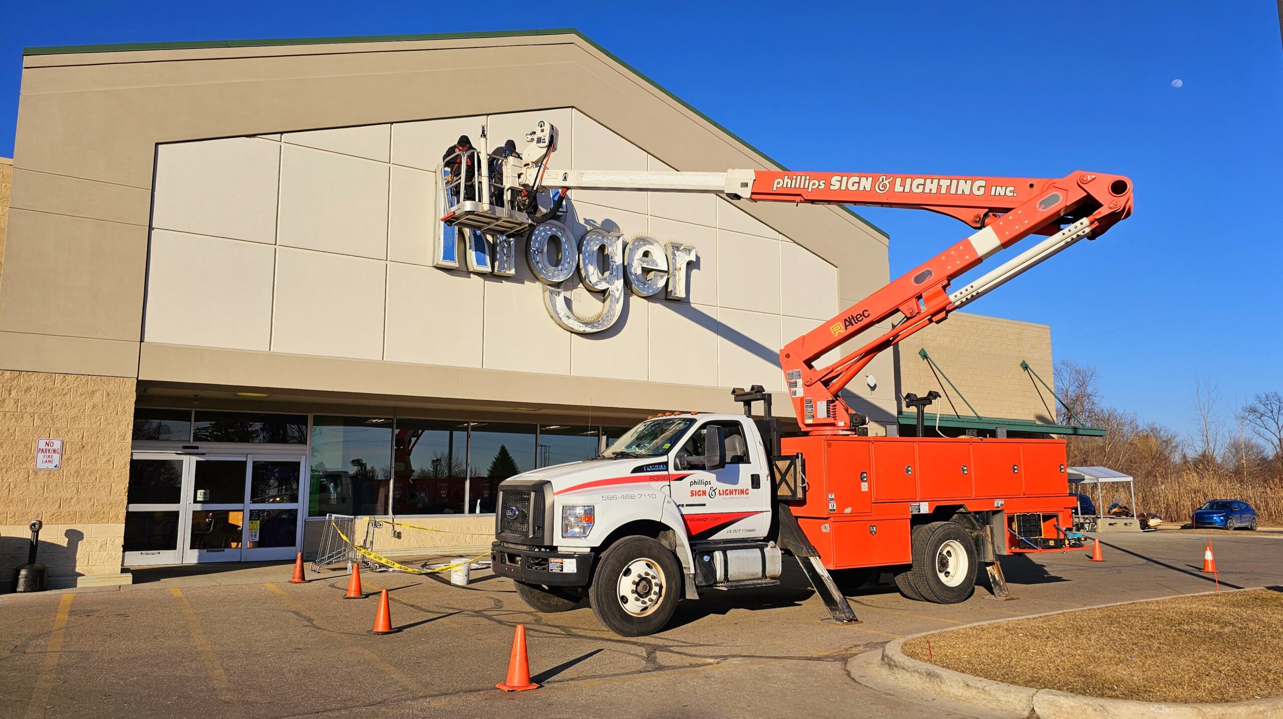 Sign Repair in Macomb County