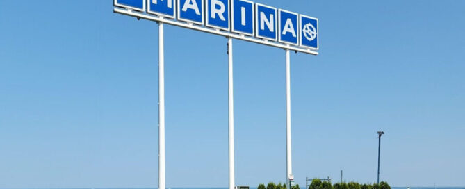 Marina Sign by Phillips Sign & Lighting