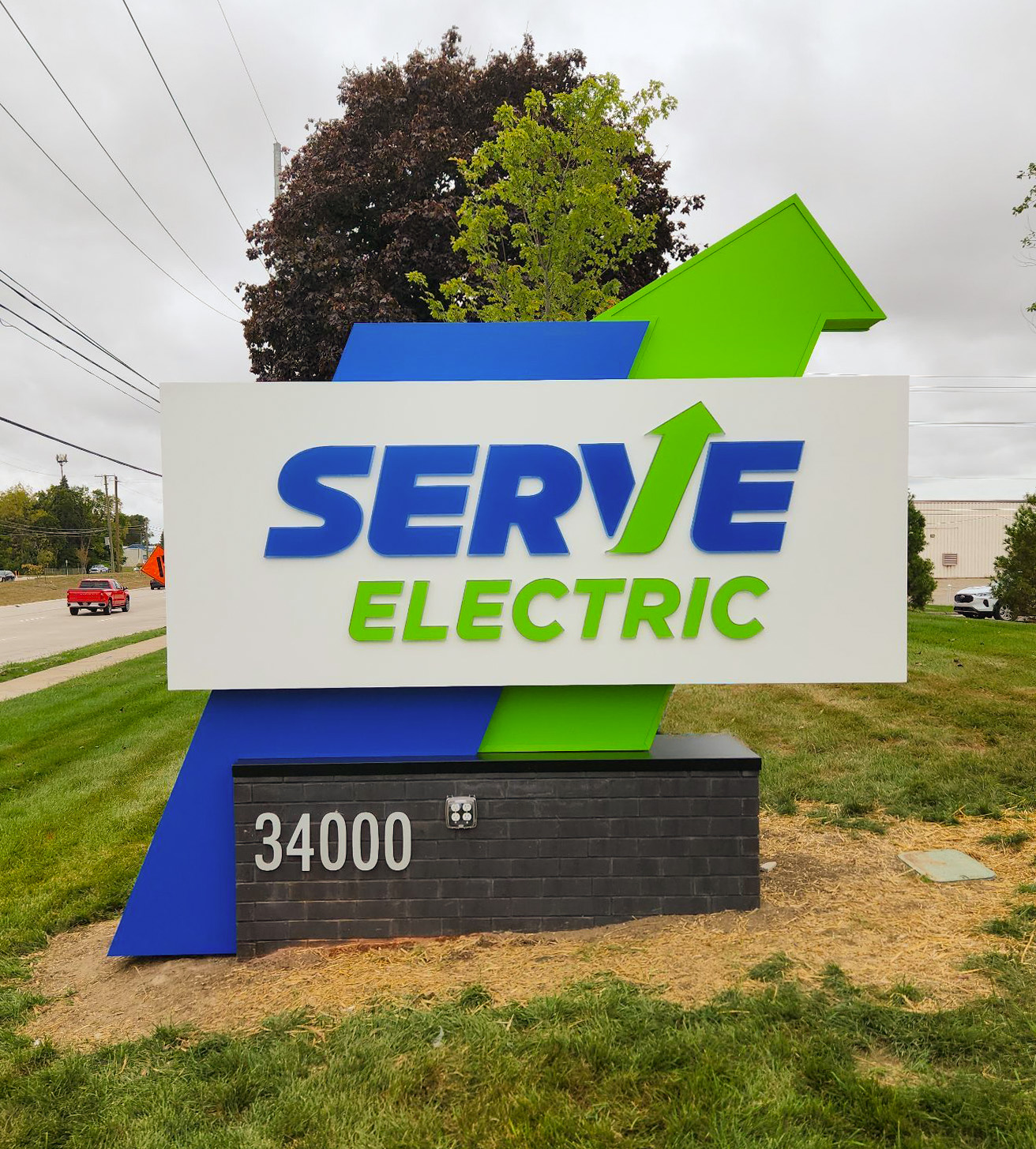 Serve Electric – Sterling Hts Monument Internally Illuminated Monument